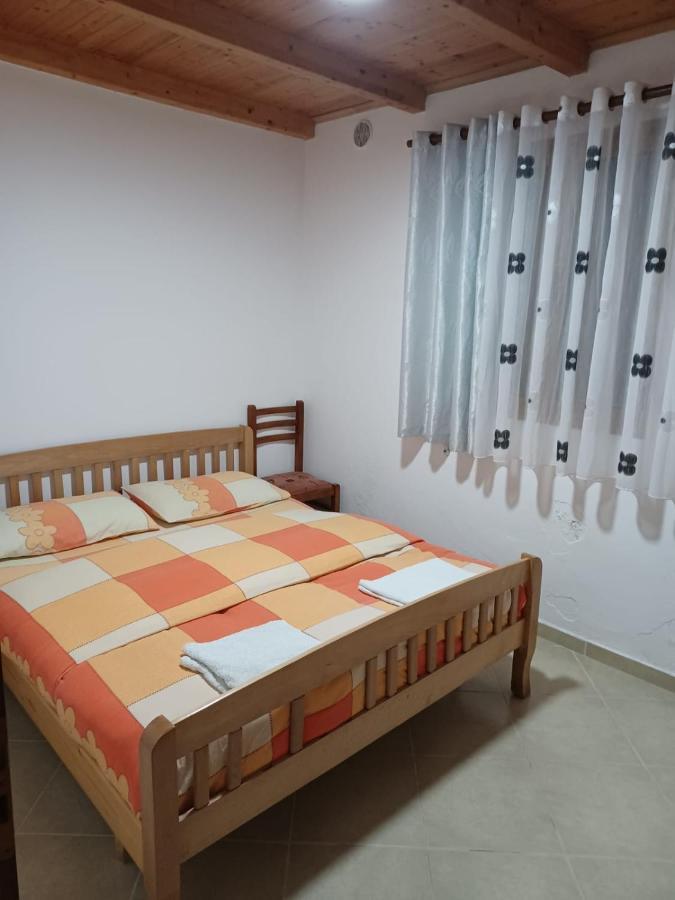 Buni Shqipes Villa Theth Luaran gambar