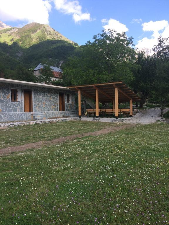 Buni Shqipes Villa Theth Luaran gambar