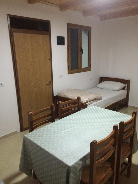 Buni Shqipes Villa Theth Luaran gambar